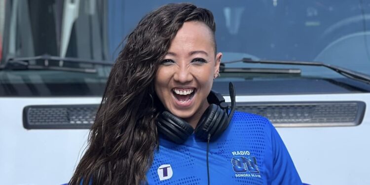 Silvia Ramírez, locutora de Radio Sonora, sufre accidente durante clase de zumba y comparte su experiencia