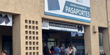 Migración asegura abastecimiento de pasaportes: inversión millonaria en marcha