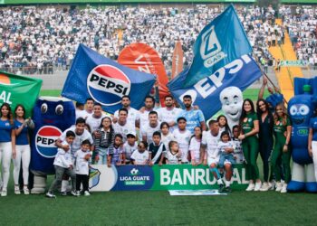 Clásico 333 Comunicaciones vs Municipal Clausura 2025: Los Cremas rompen racha y vencen 1-0 a los Rojos