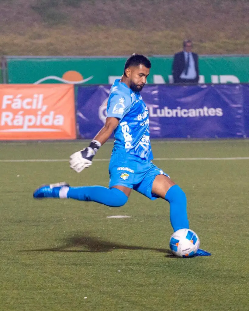 Clásico 333 Comunicaciones vs Municipal Clausura 2025
