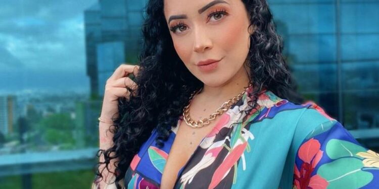 Danna Castillo se despide de la radio