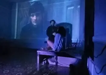 Escena de La Hora Macabra 2025 en Guatemala en el Centro Cultural Mosaico, Ciudad de Guatemala.