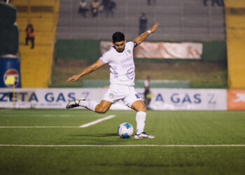 Clásico 333 Comunicaciones vs Municipal fotos