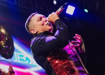 Edwin Luna y La Trakalosa de Monterrey en Guatemala